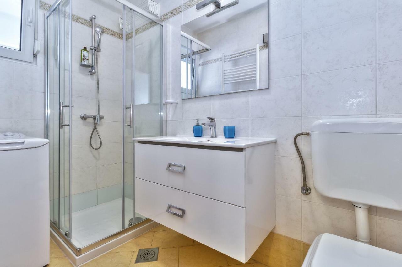 City Center Blue Dream Umag Bagian luar foto