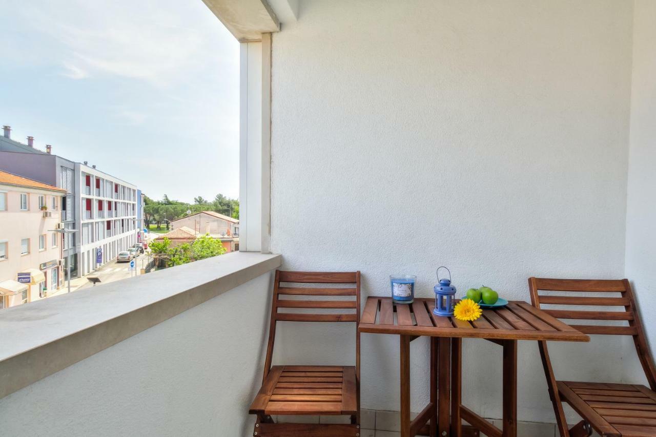 City Center Blue Dream Umag Bagian luar foto