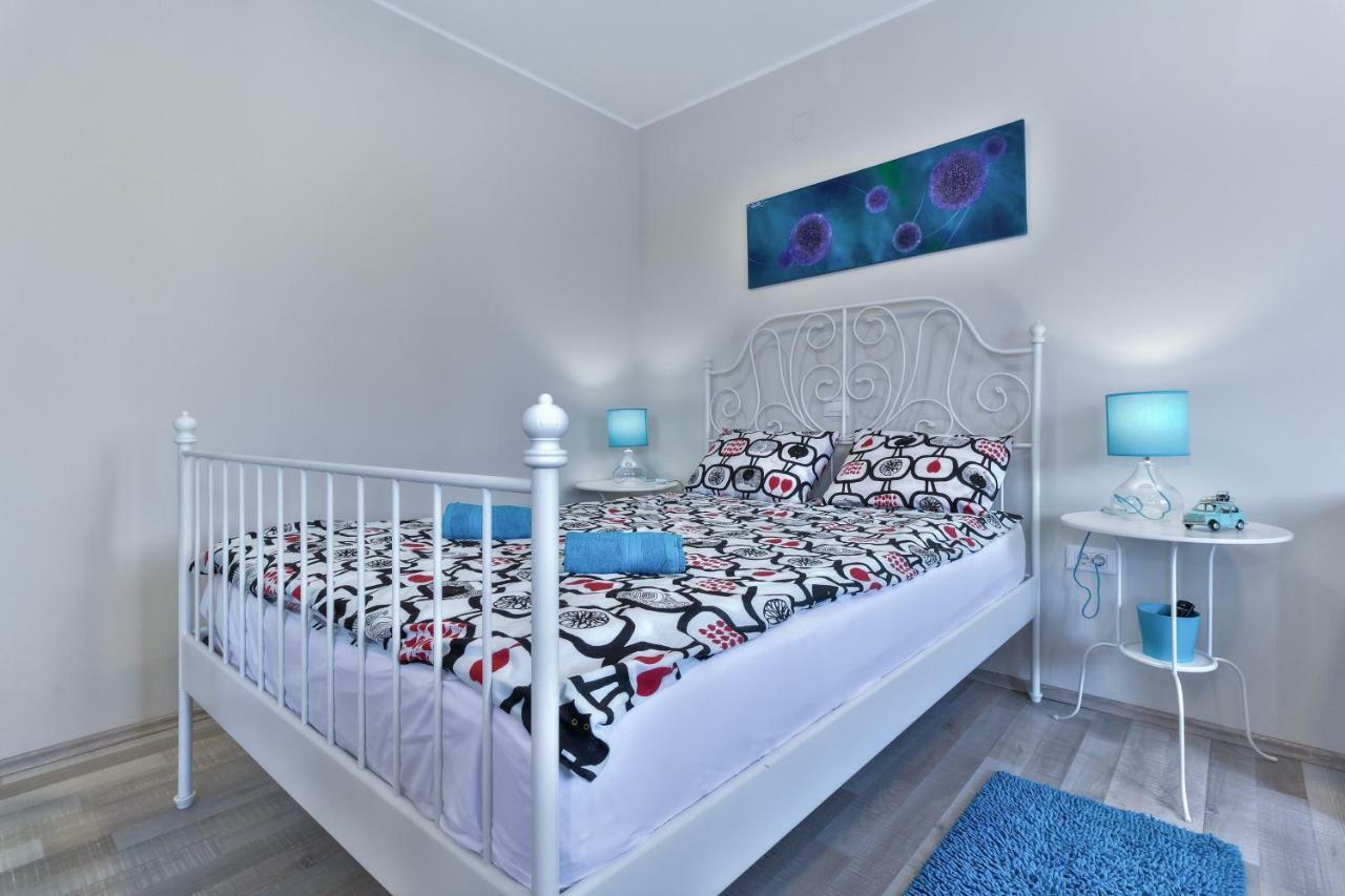 City Center Blue Dream Umag Bagian luar foto